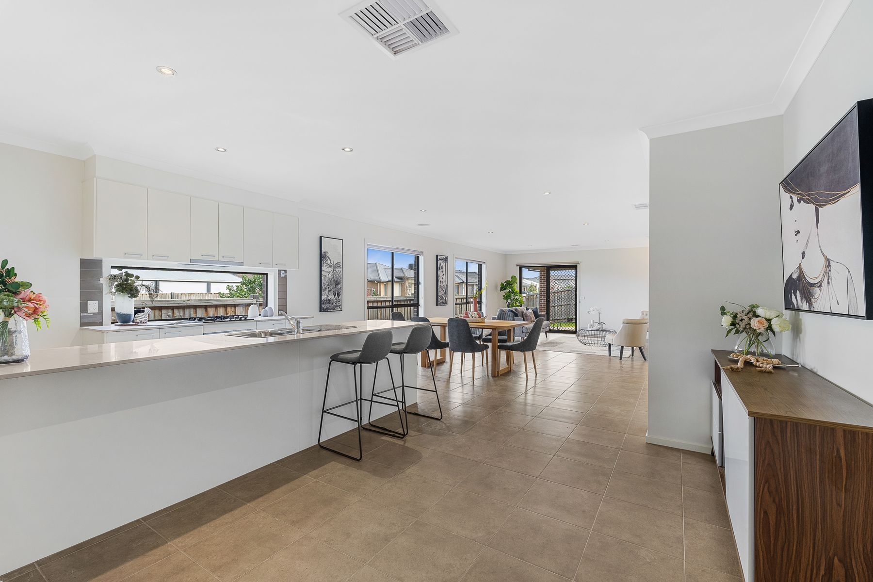 91 Middleton Drive, Point Cook, VIC 3030, Point Cook - Thumbnail 4