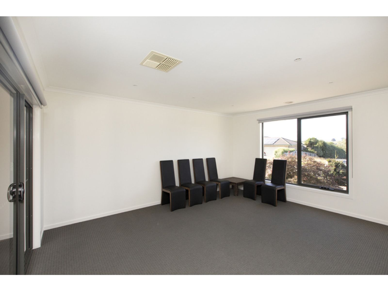 71 Dawson Drive, Warragul, VIC 3820, Warragul - Thumbnail 7