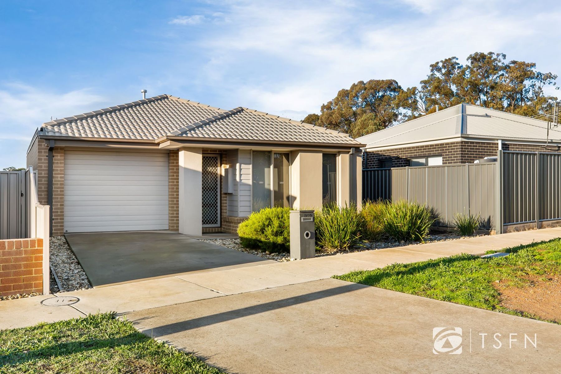 2/55 Barrell Street, California Gully VIC 3556