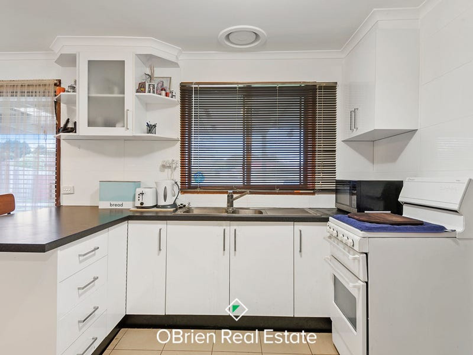 11 Bonar Court, Endeavour Hills, VIC 3802, Endeavour Hills - Thumbnail 2