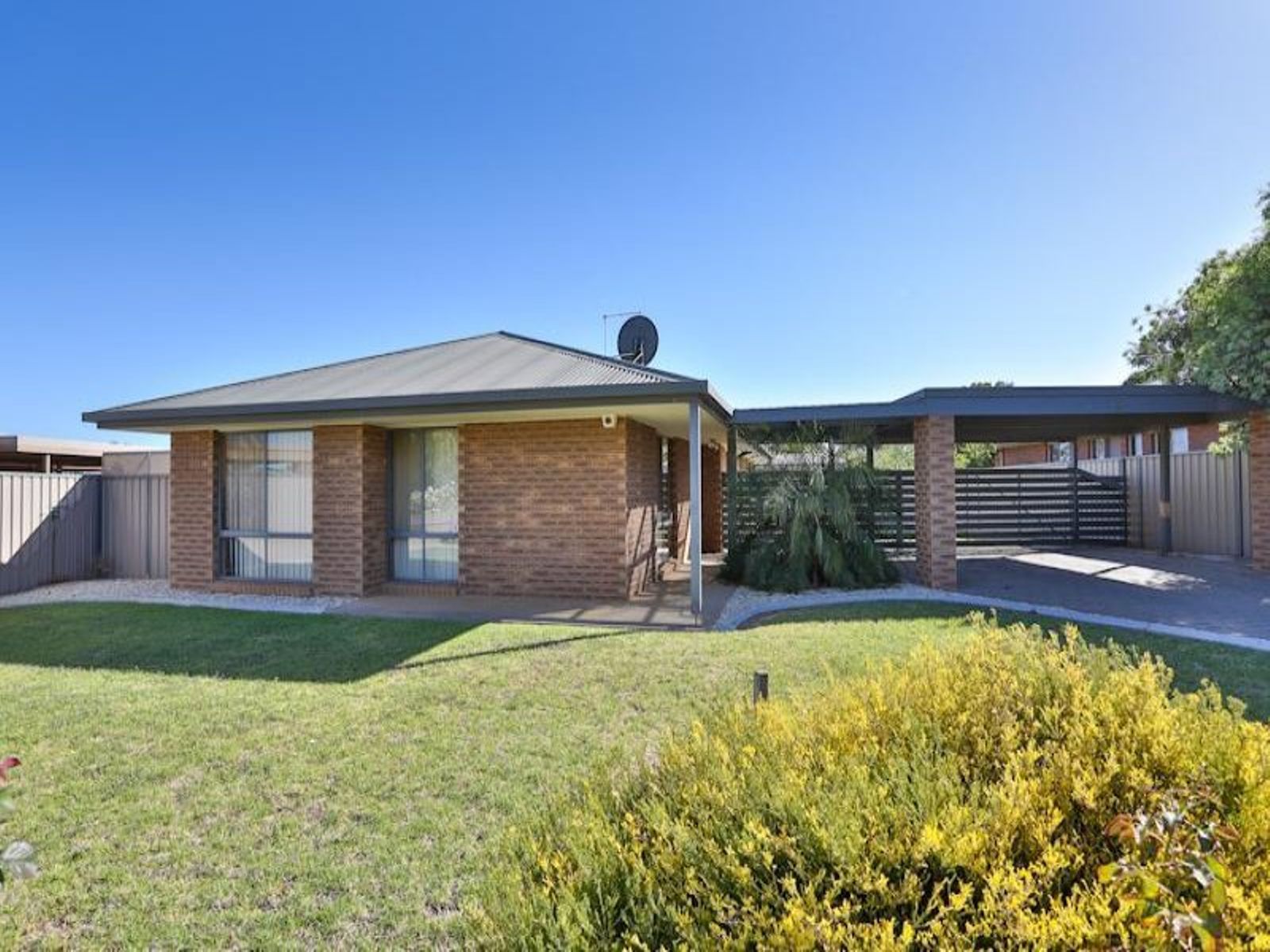 4 Centennial Drive, Mildura - Image 1