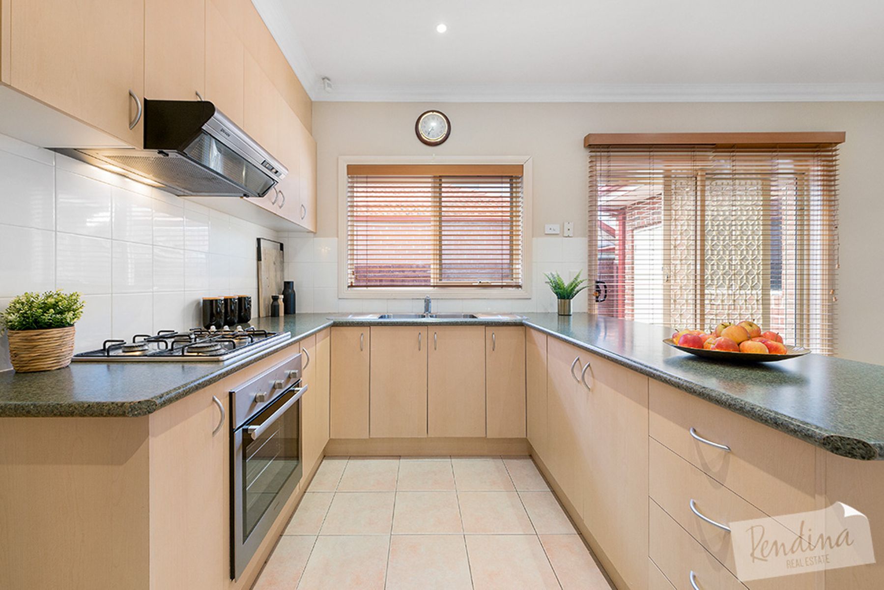 42 Emerald Street, Essendon West - Thumbnail 2