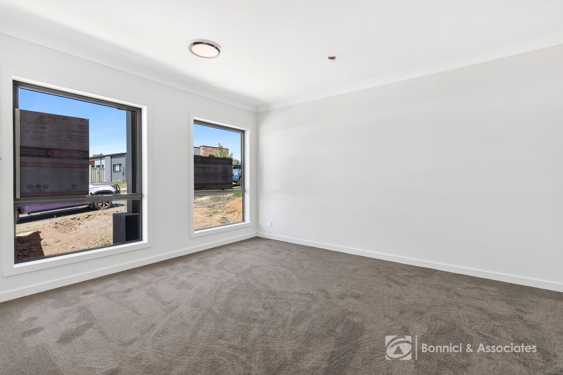 2 Tredegar Street, Wodonga VIC 3690, Wodonga - Thumbnail 2