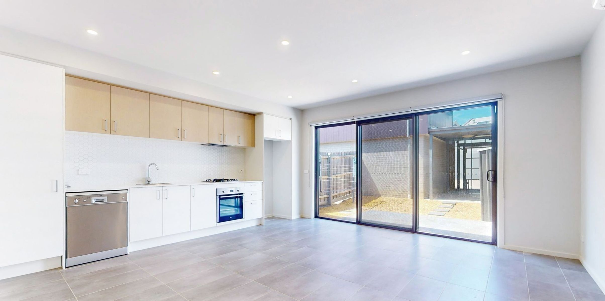 19 Goodenia Loop, Cranbourne West VIC 3977, Cranbourne West - Thumbnail 3
