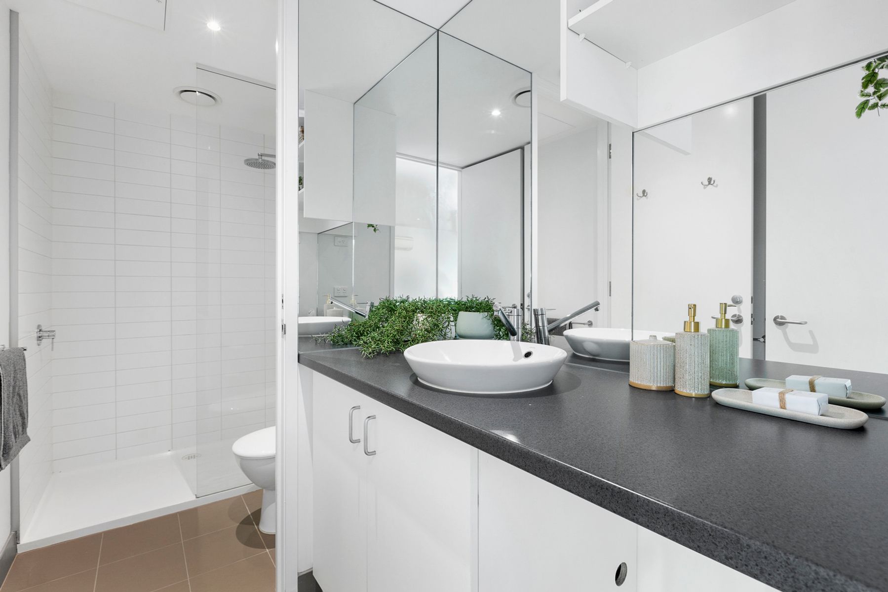 22/1501, Glen Iris - Thumbnail 8