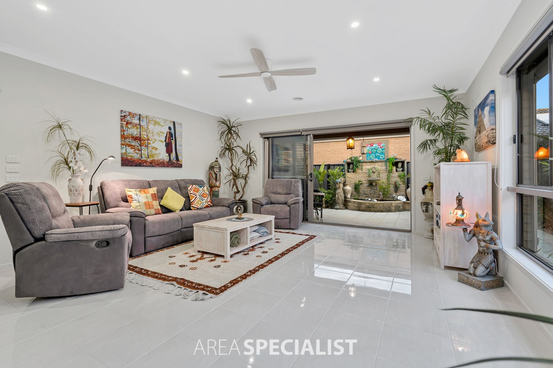 1 Freiberger Grove, Clyde North, VIC 3978, Clyde North - Thumbnail 2