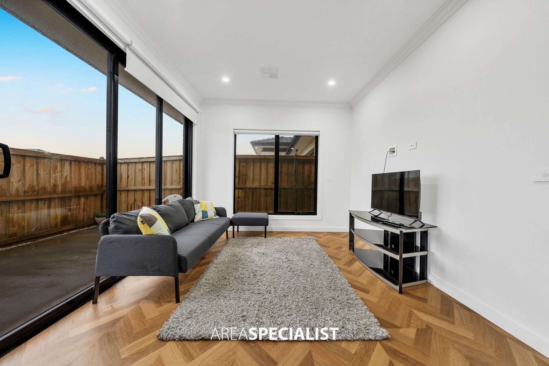 47 Villa Doria Drive, Clyde North, Clyde North - Thumbnail 7