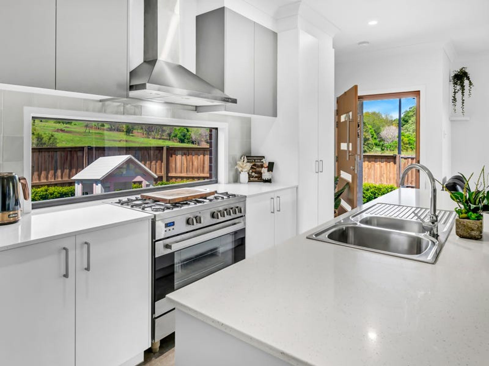 2/12A Cummings Circuit, Willow Vale, QLD 4209, Willow Vale - Thumbnail 3