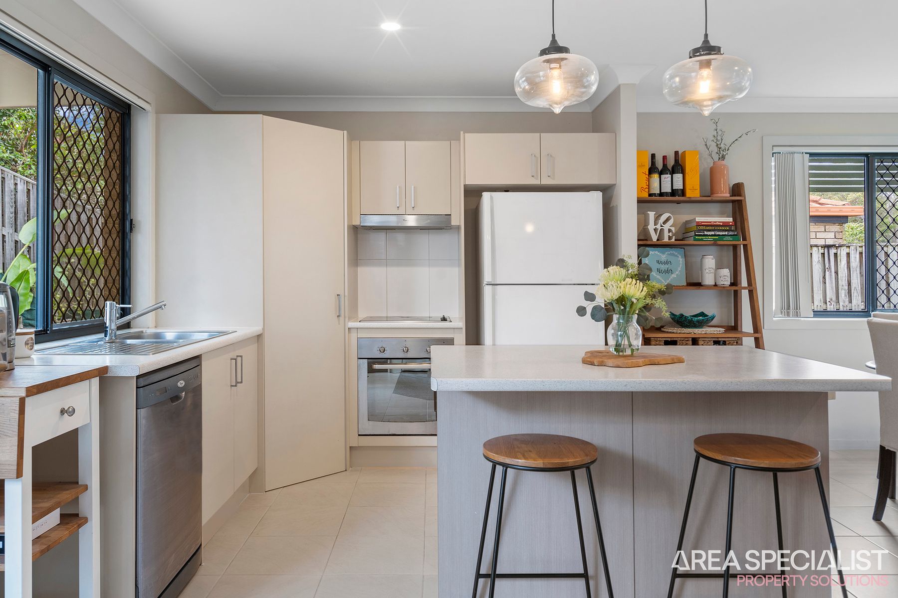 2/1 Success Crescent, Ormeau, QLD 4208, Ormeau - Thumbnail 4