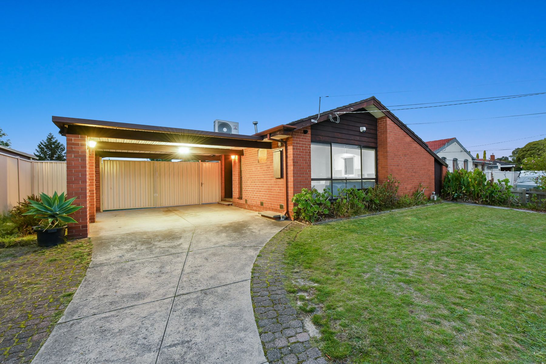 3 Devonshire Drive, Keysborough, VIC 3173, Keysborough - Thumbnail 2