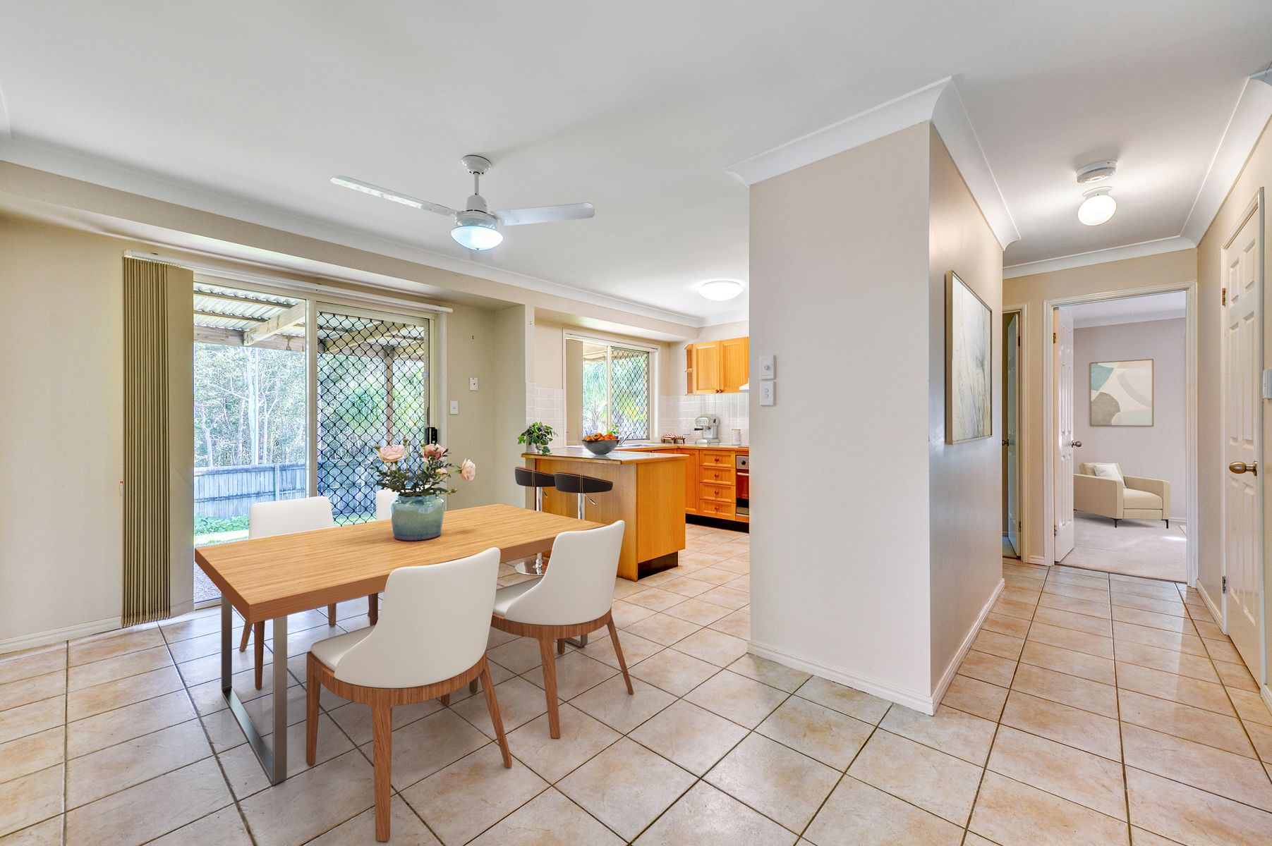 19 Regal Drive, Regents Park QLD 4118, Regents Park - Thumbnail 3