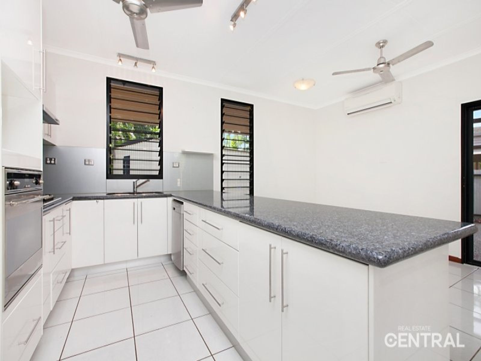 68 Adcock Crescent, Nakara NT 0810, Nakara - Thumbnail 2