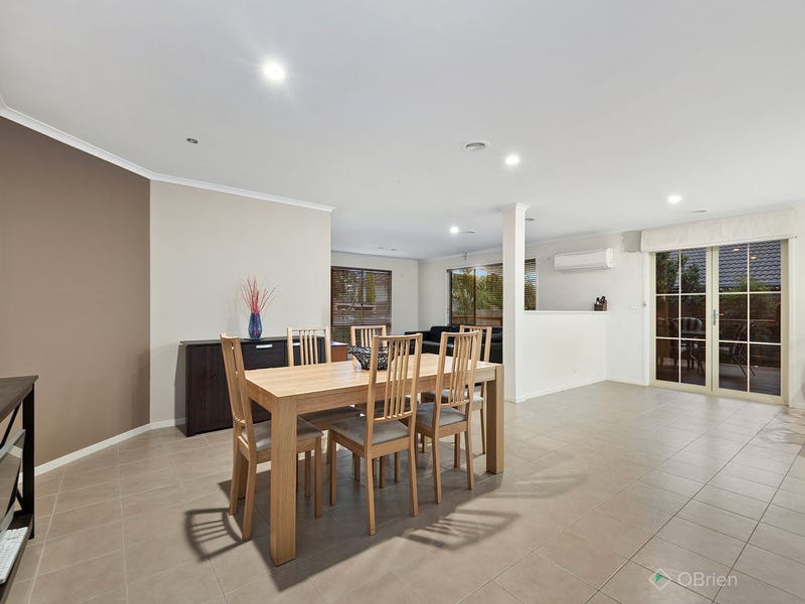 10 Sherbrooke Court, Narre Warren South, VIC 3805, Narre Warren South - Thumbnail 3