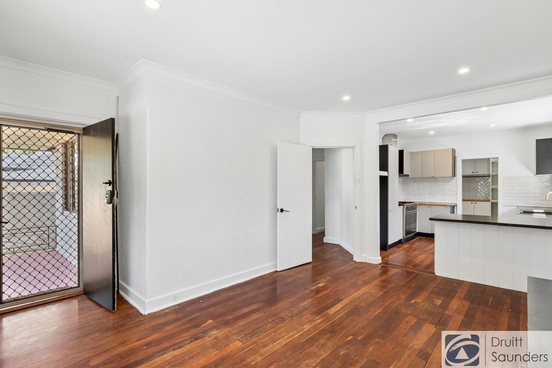 211 Flamborough Street, Doubleview WA 6018, Doubleview - Thumbnail 5