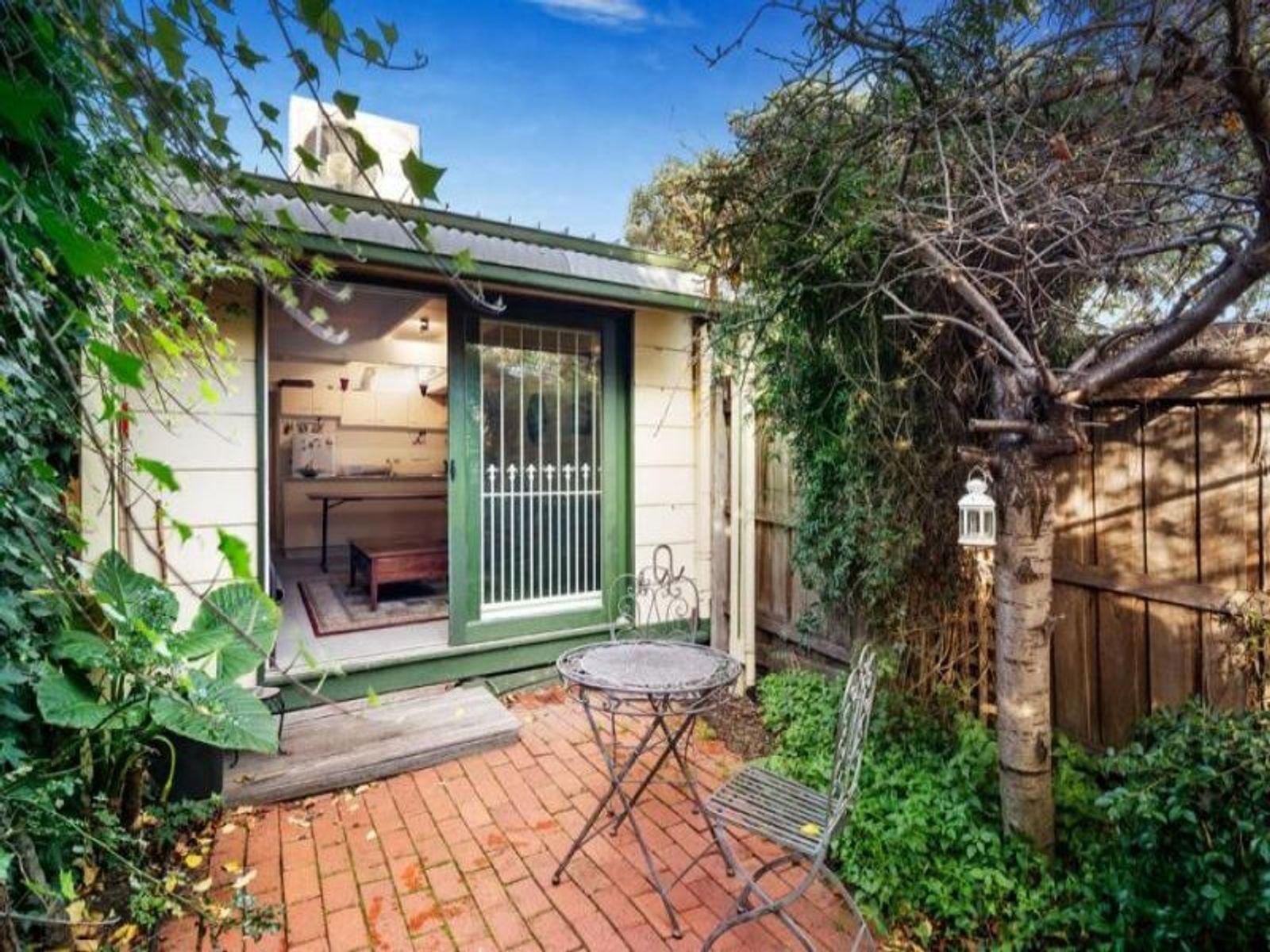 14 Barnett Street,, Kensington - Thumbnail 3