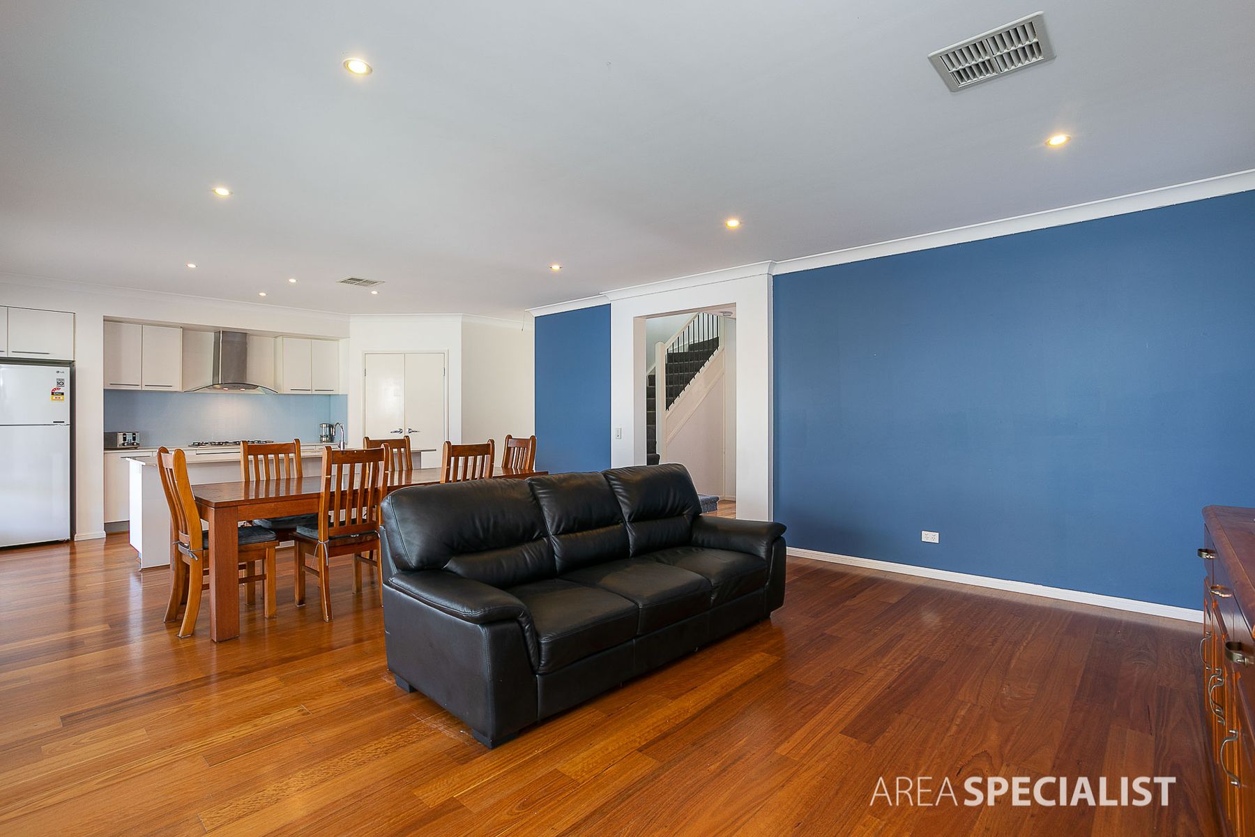 24 Hazelmere Crescent, Ormeau, QLD 4208, Ormeau - Thumbnail 3