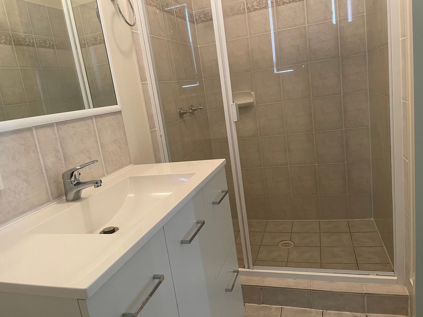 42 BENJAMINA CIRCUIT, Regents Park QLD 4118, Regents Park - Thumbnail 7
