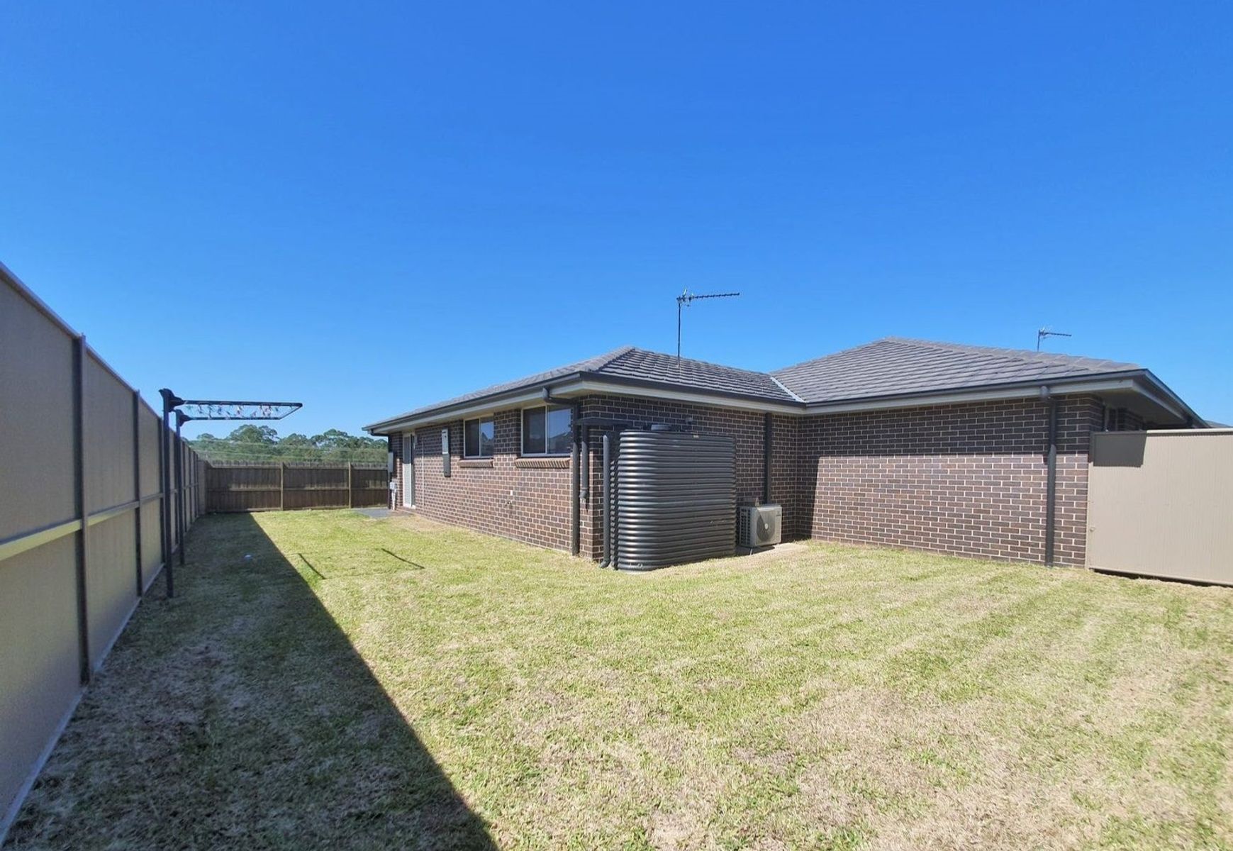 95 Spring Farm Drive, Spring Farm NSW 2570, Spring Farm - Thumbnail 7