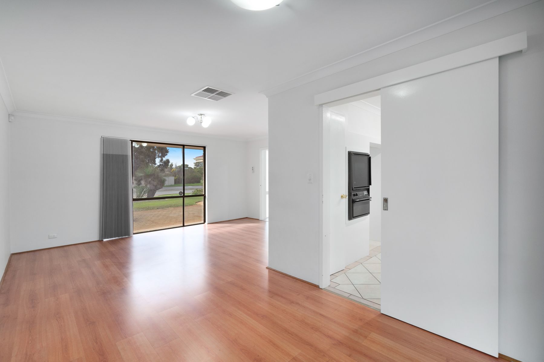 147 Apsley Road, Willetton WA 6155, Willetton - Thumbnail 7