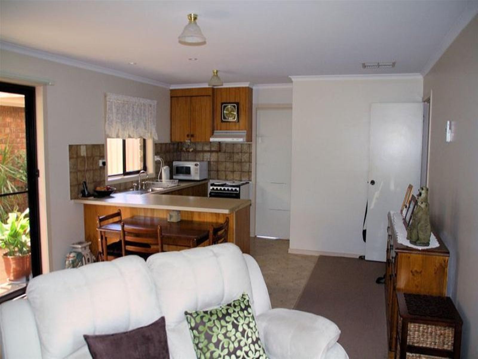 1/318 Eighth Street, Mildura - Thumbnail 3