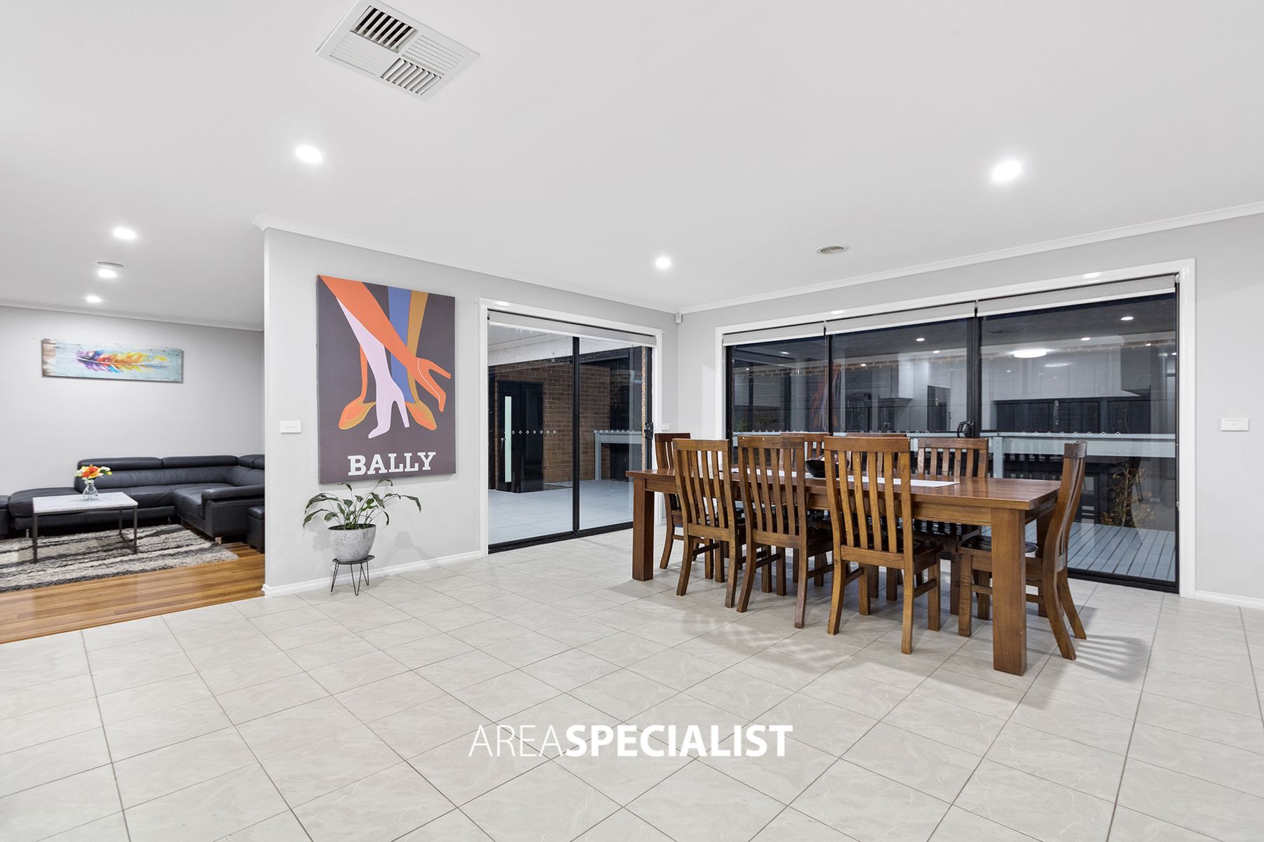 32 Sussex Avenue, Cranbourne North, VIC 3977, Cranbourne North - Thumbnail 7