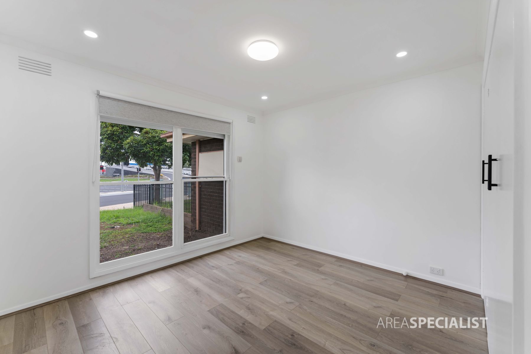 2/2 Railway Avenue, Werribee, VIC 3030, Werribee - Thumbnail 7