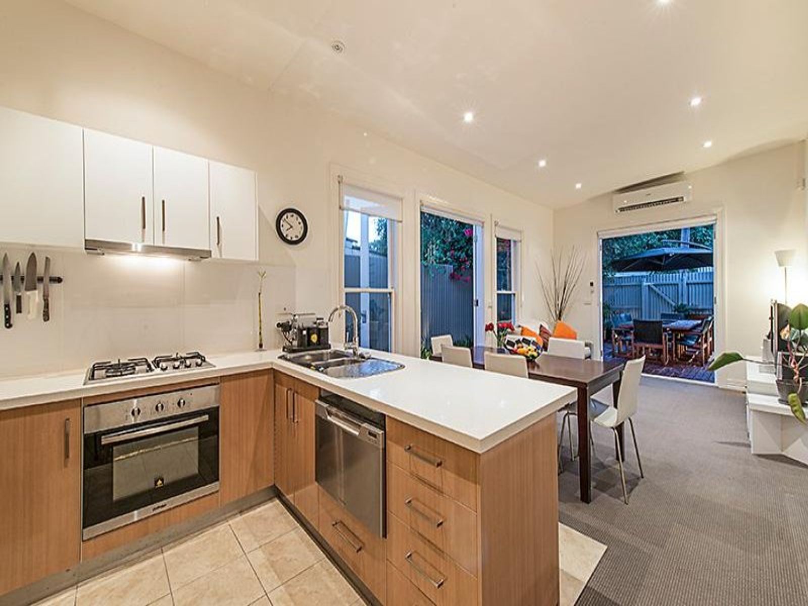 2 Barnett Street, Kensington - Thumbnail 3
