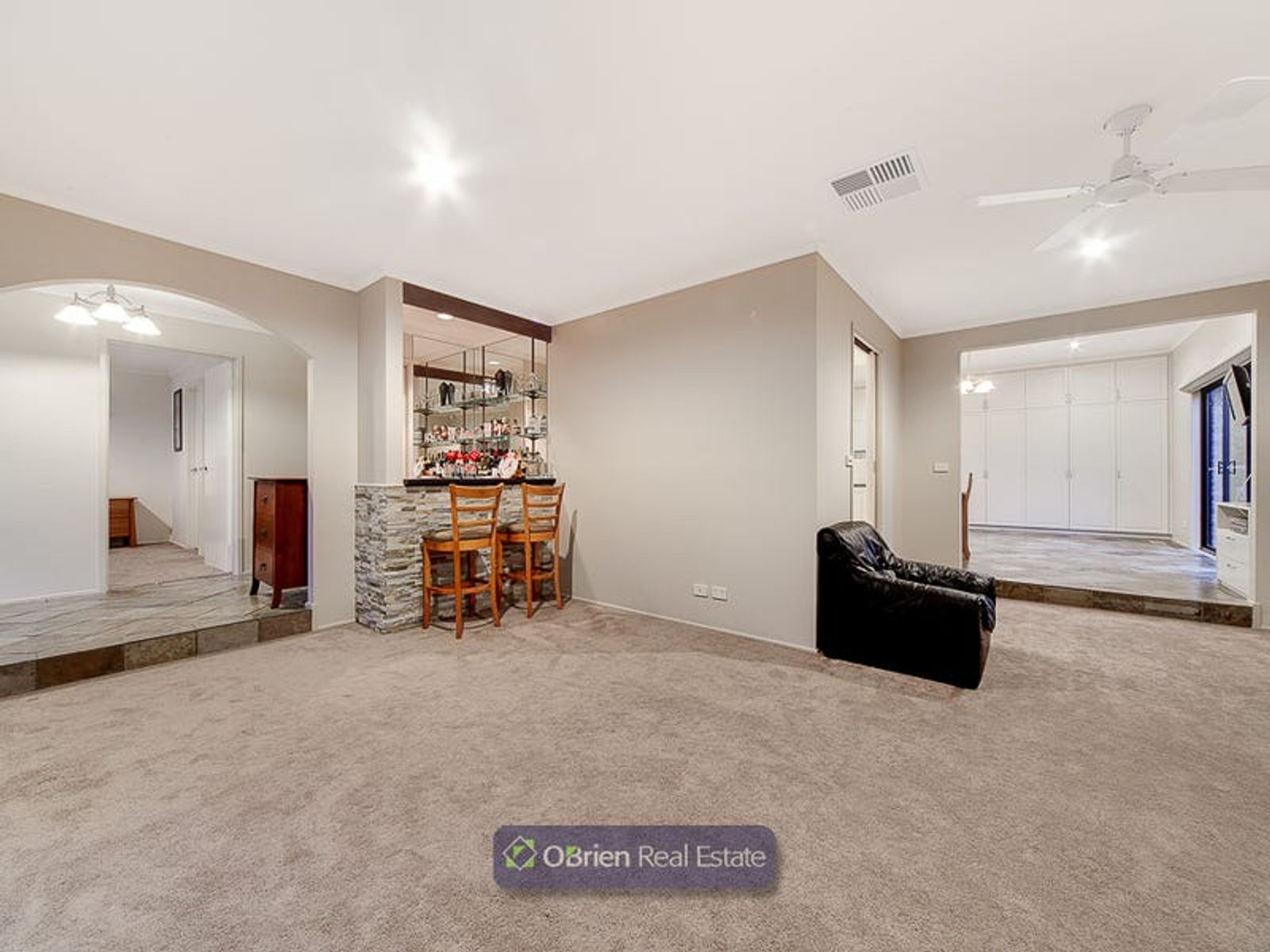 5 Glasgow Court, Endeavour Hills, VIC 3802, Endeavour Hills - Thumbnail 3