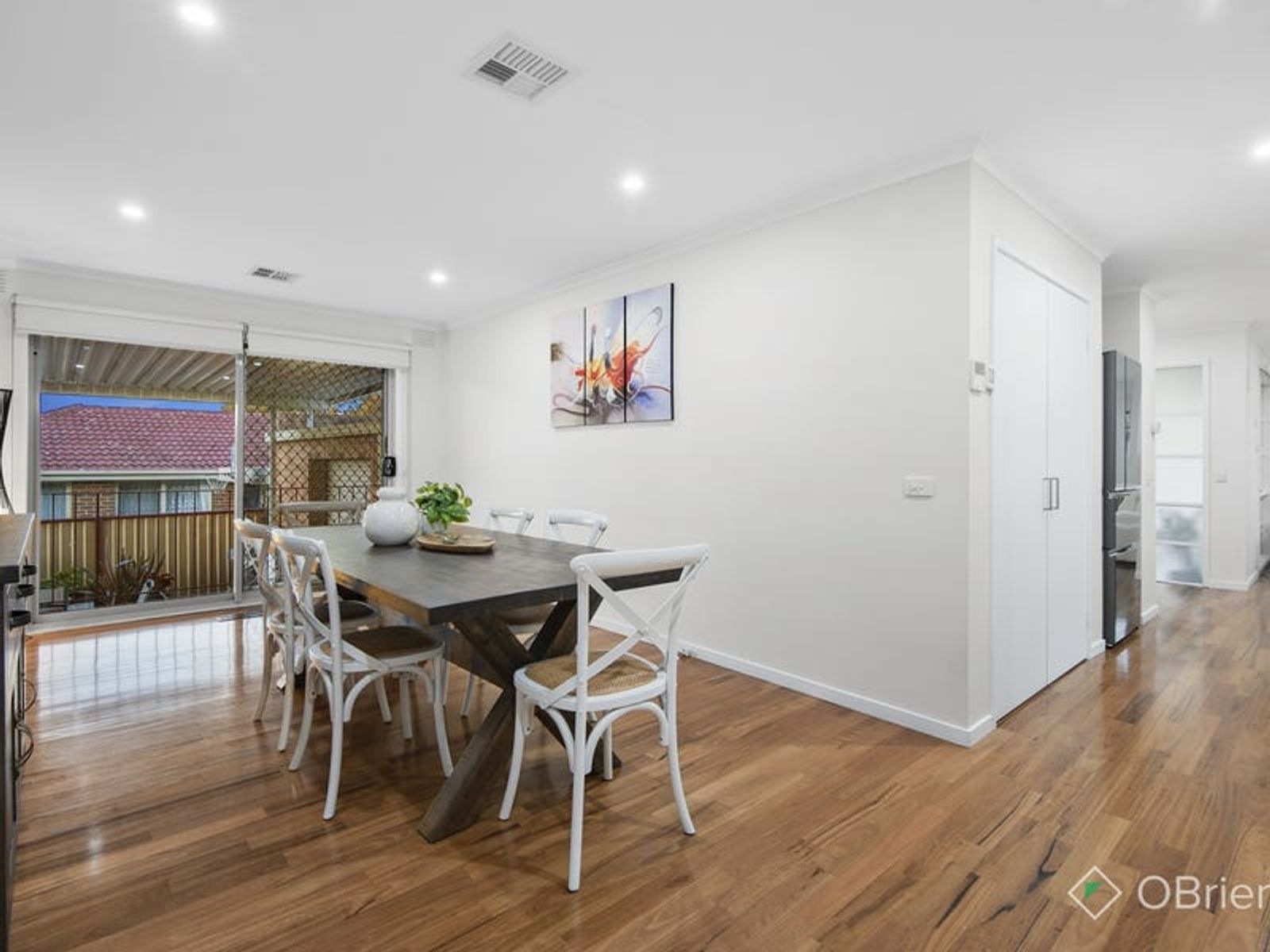 9 Heywood Grove, Endeavour Hills, VIC 3802, Endeavour Hills - Thumbnail 4