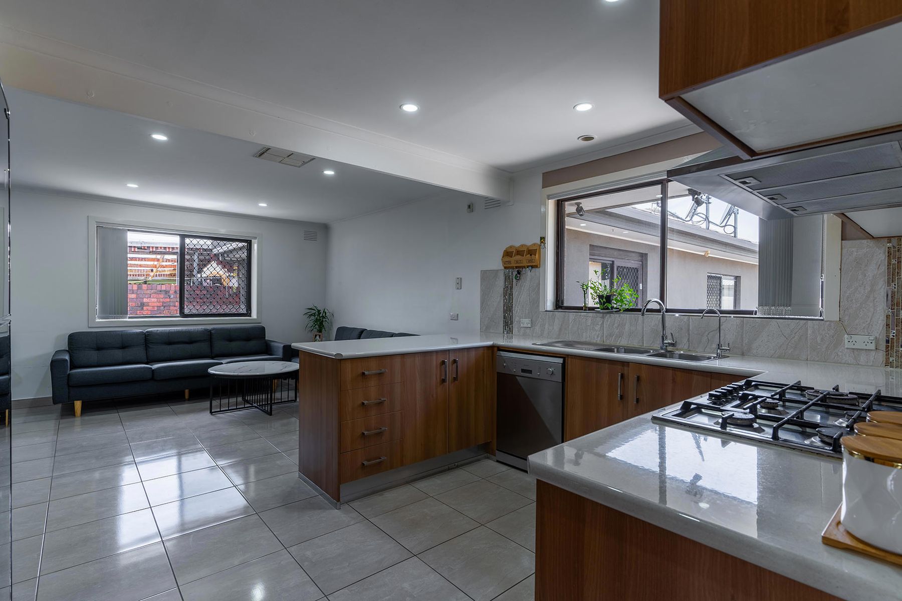 86 Eldorado Crescent, Meadow Heights VIC 3048, Meadow Heights - Thumbnail 5