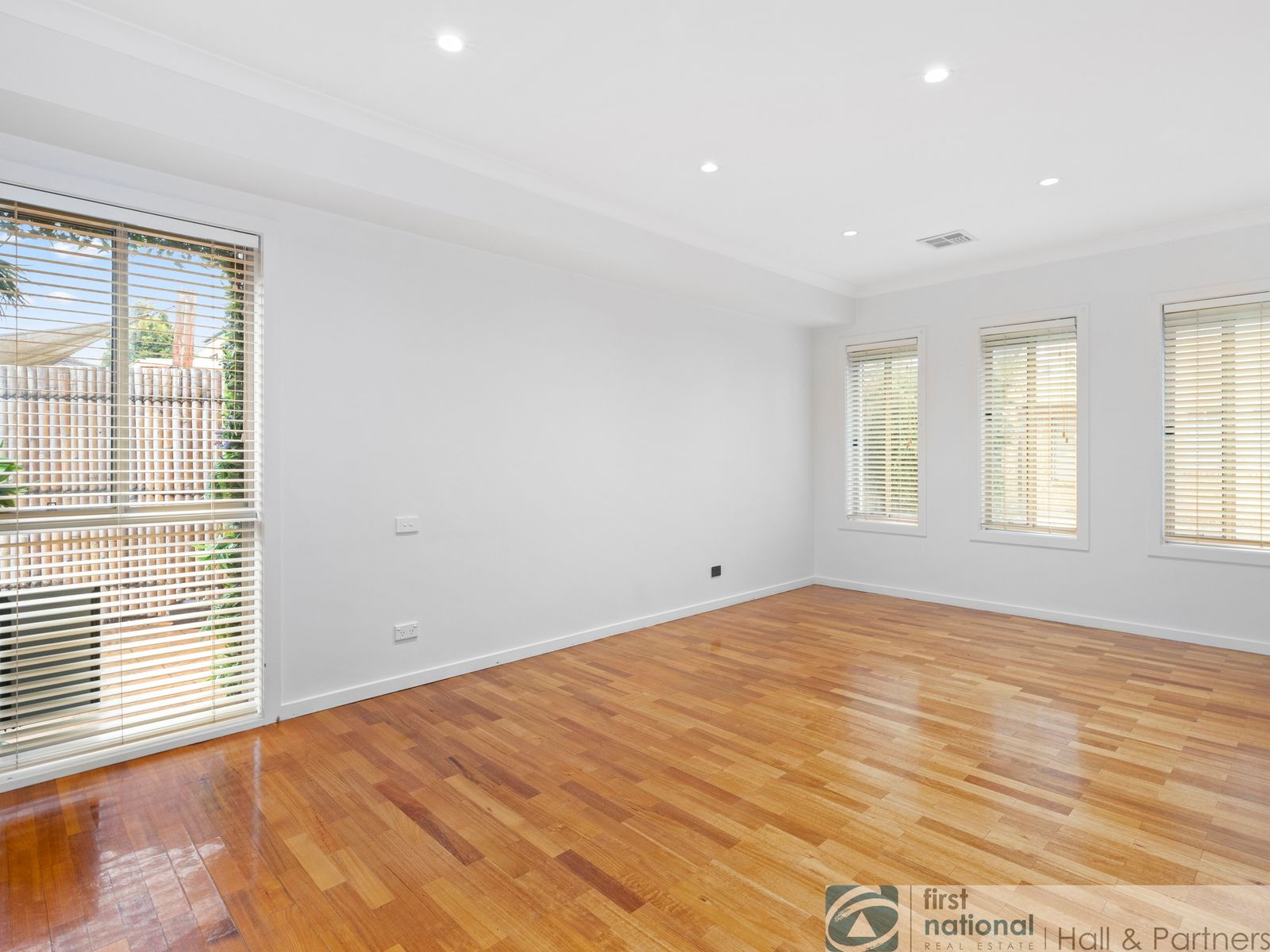 9/109-111 Mcfees Road, Dandenong North VIC 3175, Dandenong North - Thumbnail 5