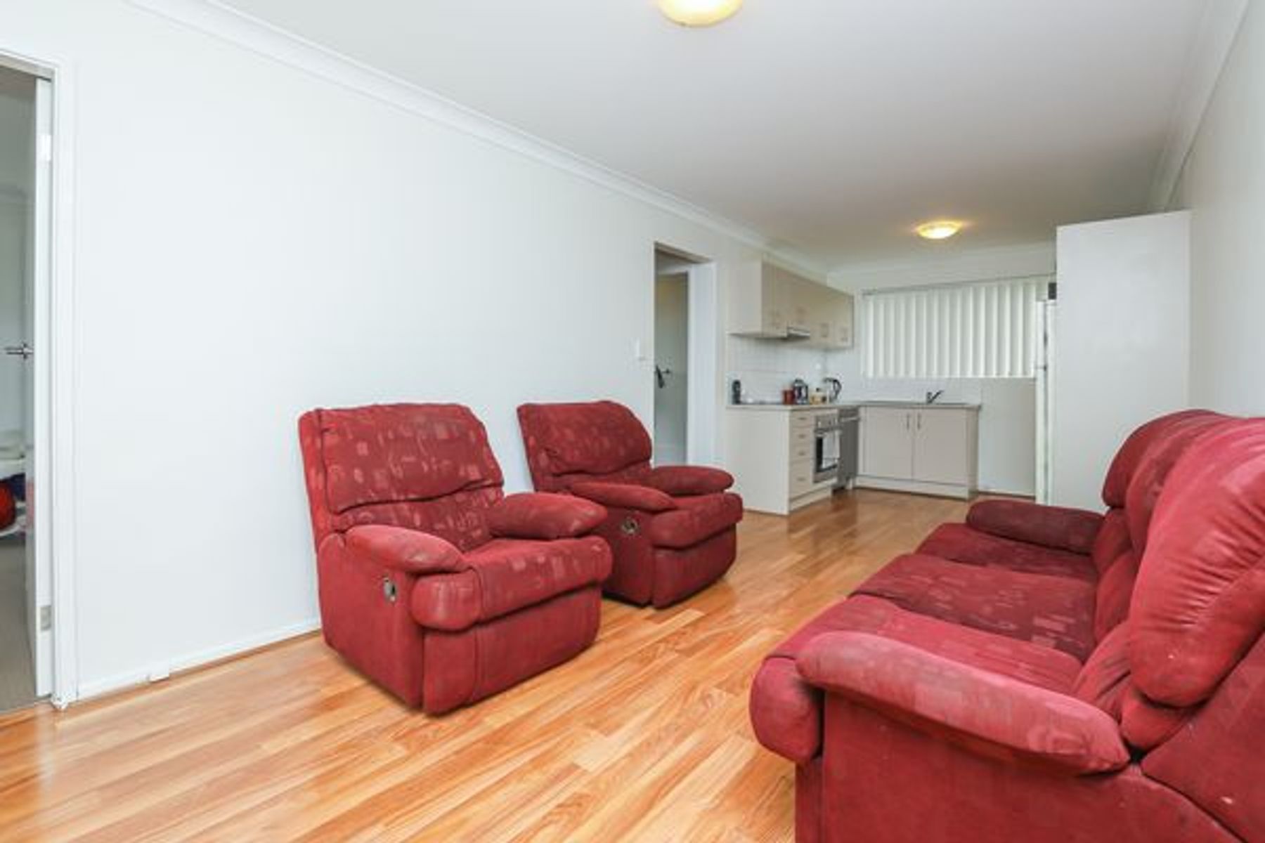 1/70 Weblands Street, Aberglasslyn NSW 2320, Aberglasslyn - Thumbnail 4