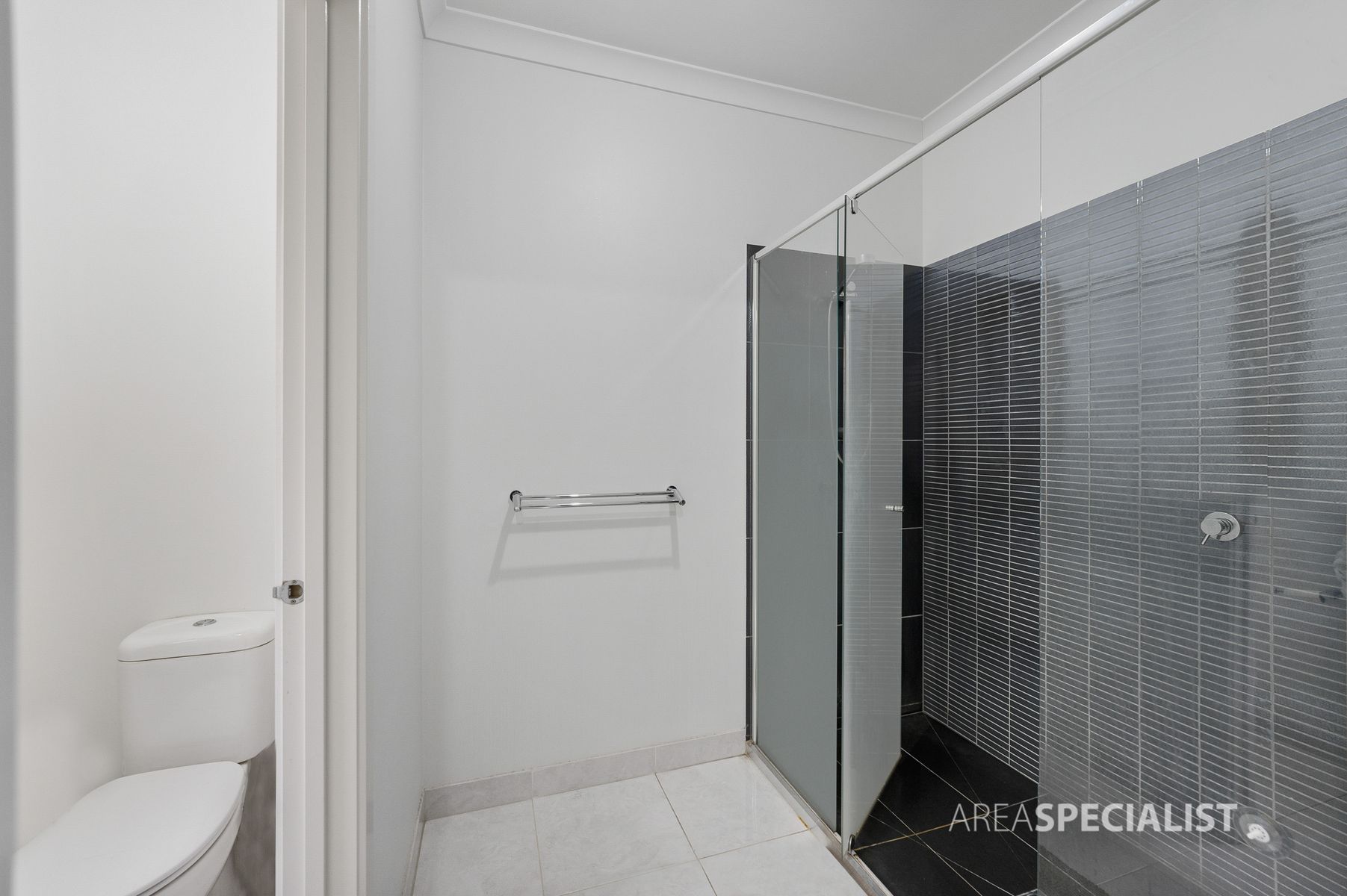 7 Hub Street, Werribee, VIC 3030, Werribee - Thumbnail 6