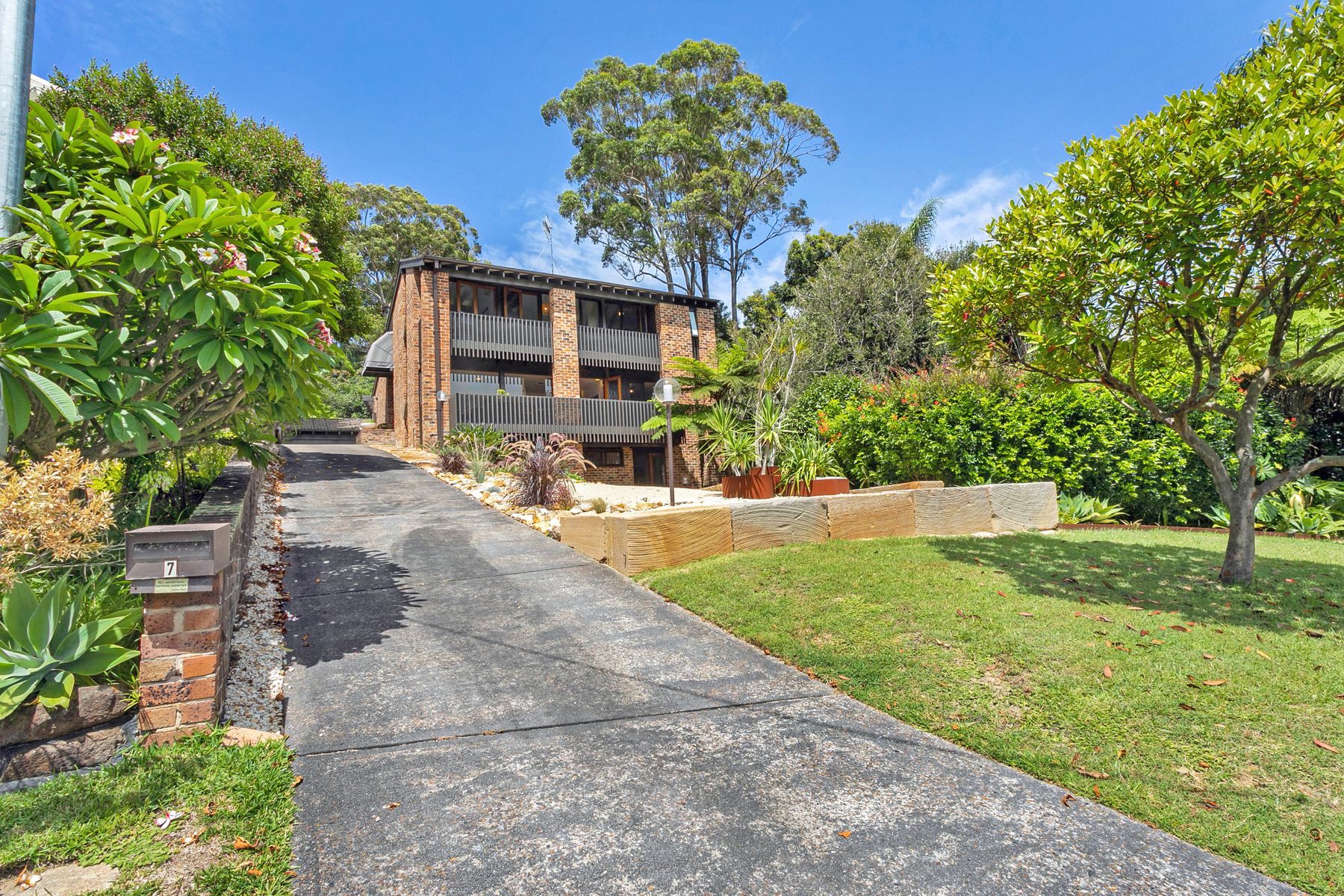 First National Real Estate Port Stephens :: 7 Kanangra Avenue ...
