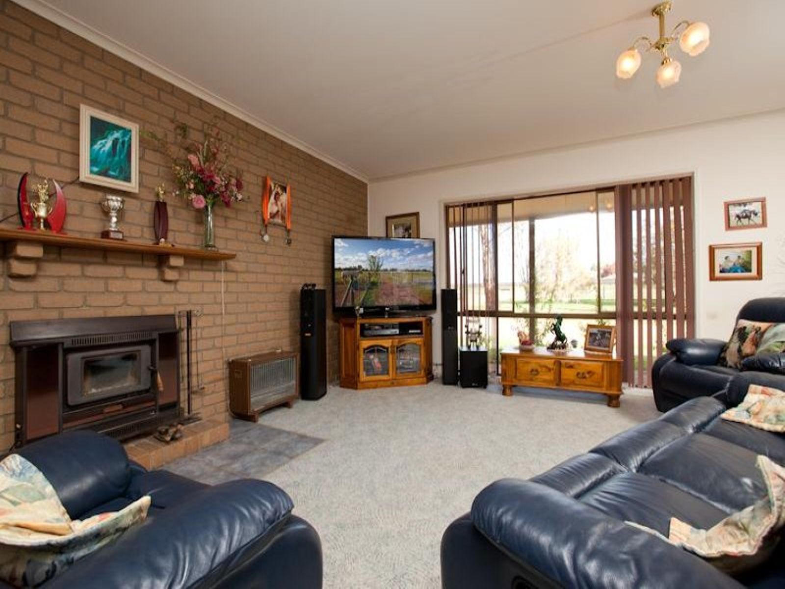 555 Cureton Avenue, Nichols Point - Thumbnail 8