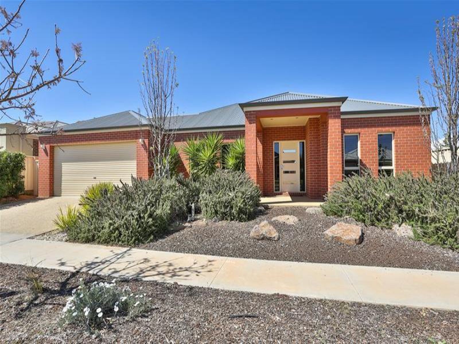 6 Nicholas Avenue, Mildura - Image 1