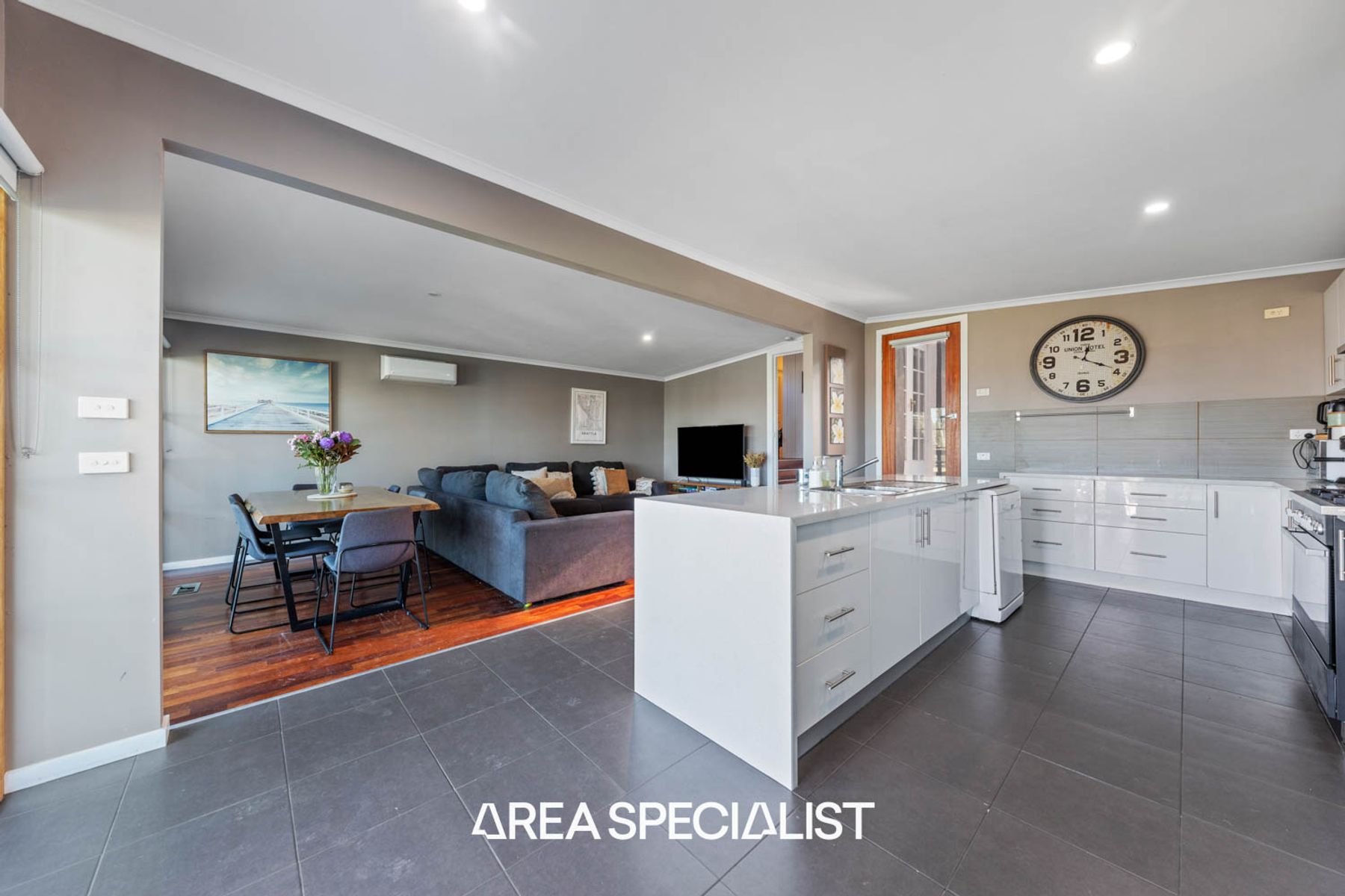 11 Gardenia Street, Pakenham, VIC 3810, Pakenham - Thumbnail 5