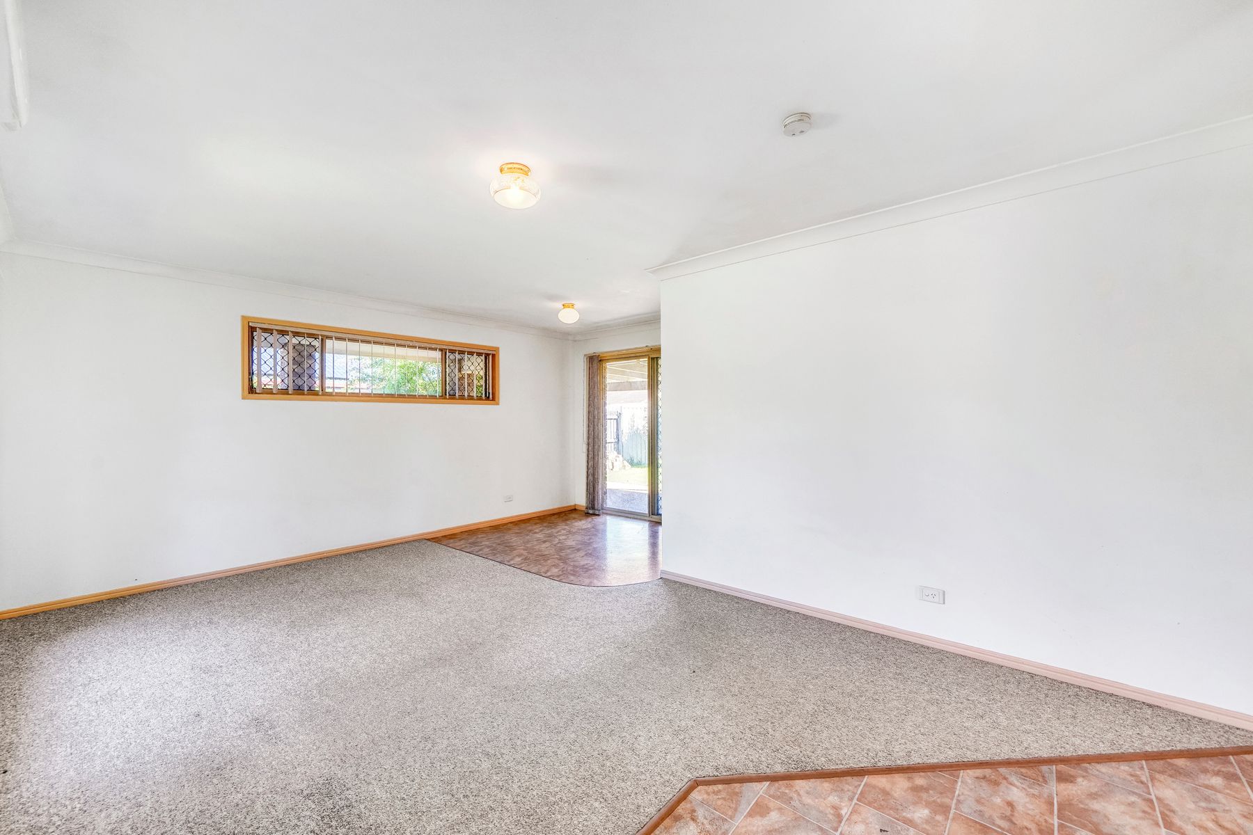 24 BURDEKIN COURT, Hillcrest QLD 4118, Hillcrest - Thumbnail 2
