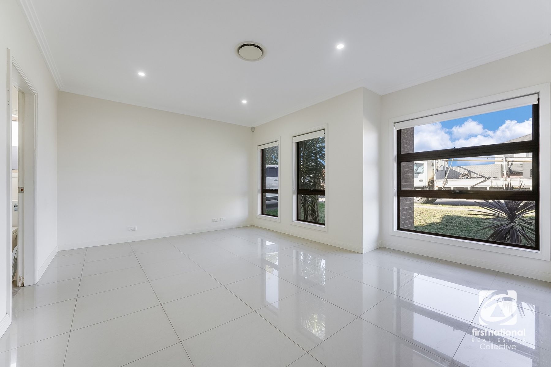 25 Spitzer Street, Gregory Hills NSW 2557, Gregory Hills - Thumbnail 5