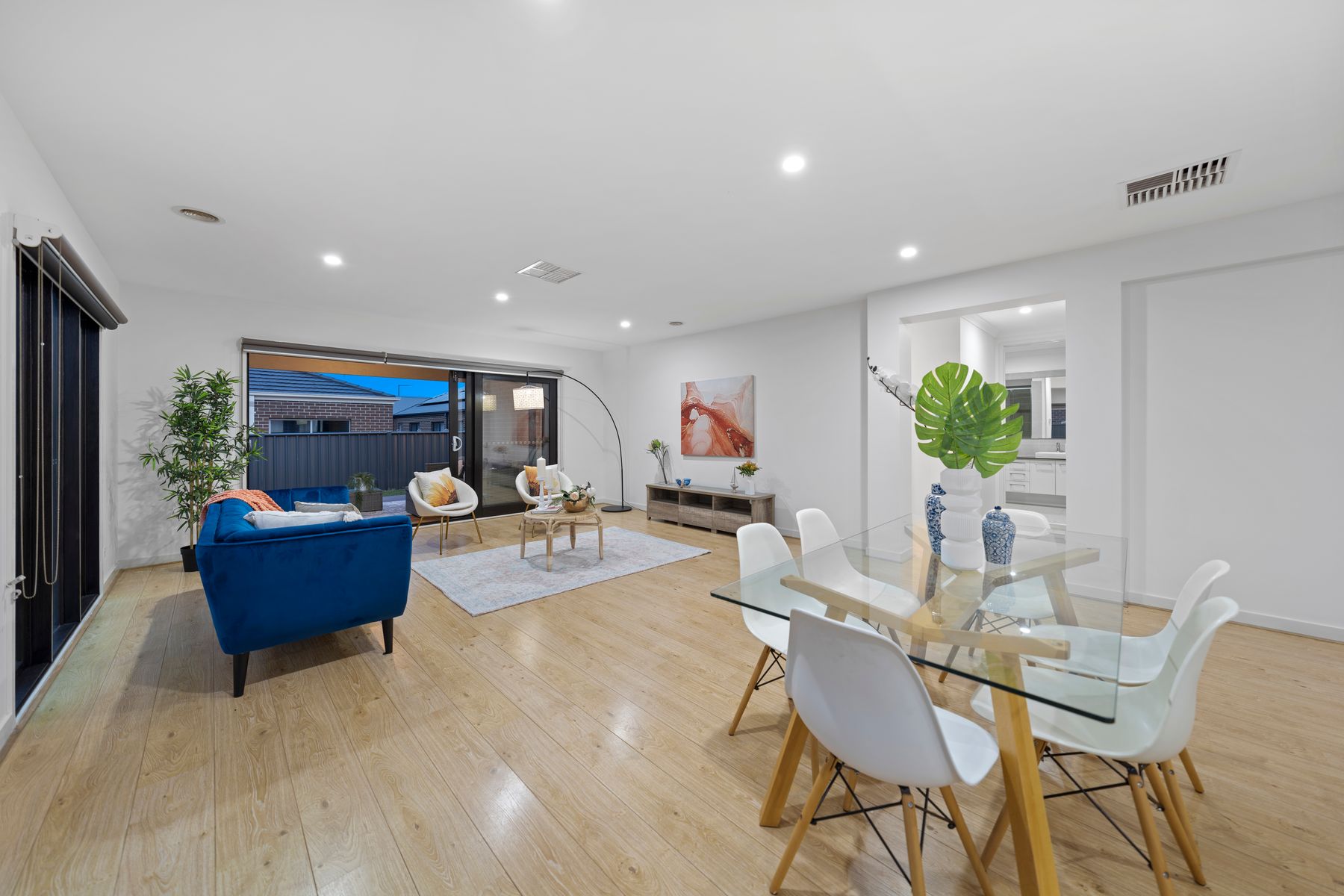 65 Atlas Drive, Cranbourne West, VIC 3977, Cranbourne West - Thumbnail 5