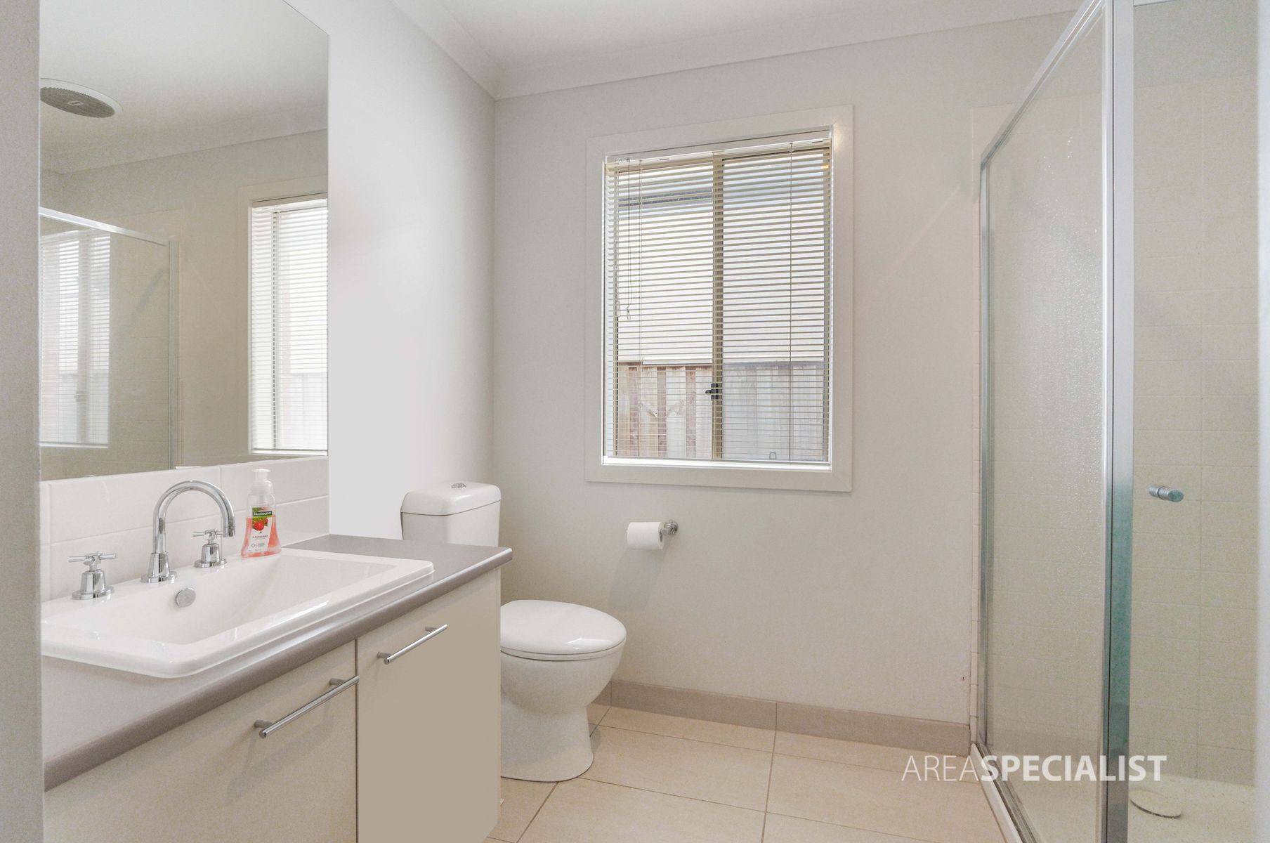 10 Attunga Grove, Werribee, VIC 3030, Werribee - Thumbnail 5