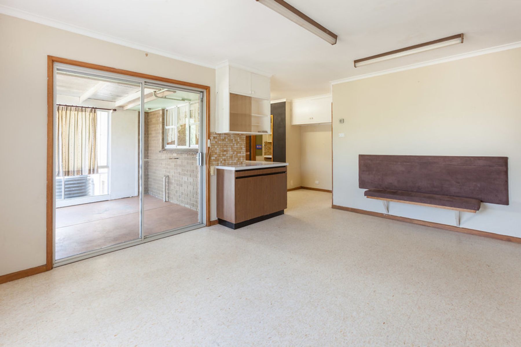 38 Latrobe Street, Warragul, VIC 3820, Warragul - Thumbnail 5