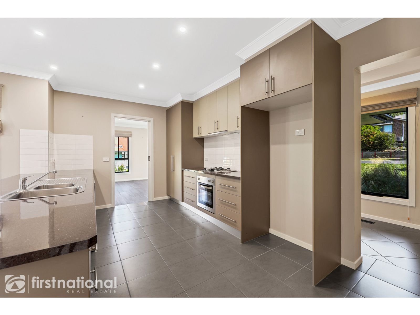 13 Hamilton Drive, Warragul, VIC 3820, Warragul - Thumbnail 3