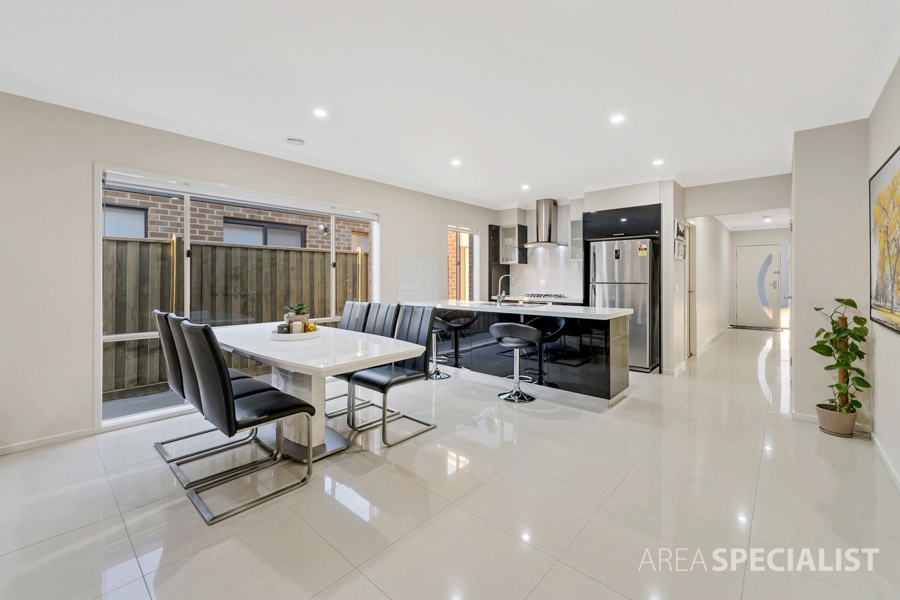 9 Stanford Street, Cranbourne West, VIC 3977, Cranbourne West - Thumbnail 6