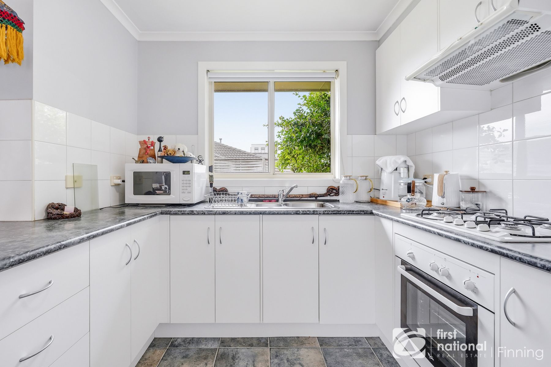 2/4-6 William Street, Cranbourne VIC 3977, Cranbourne - Thumbnail 4