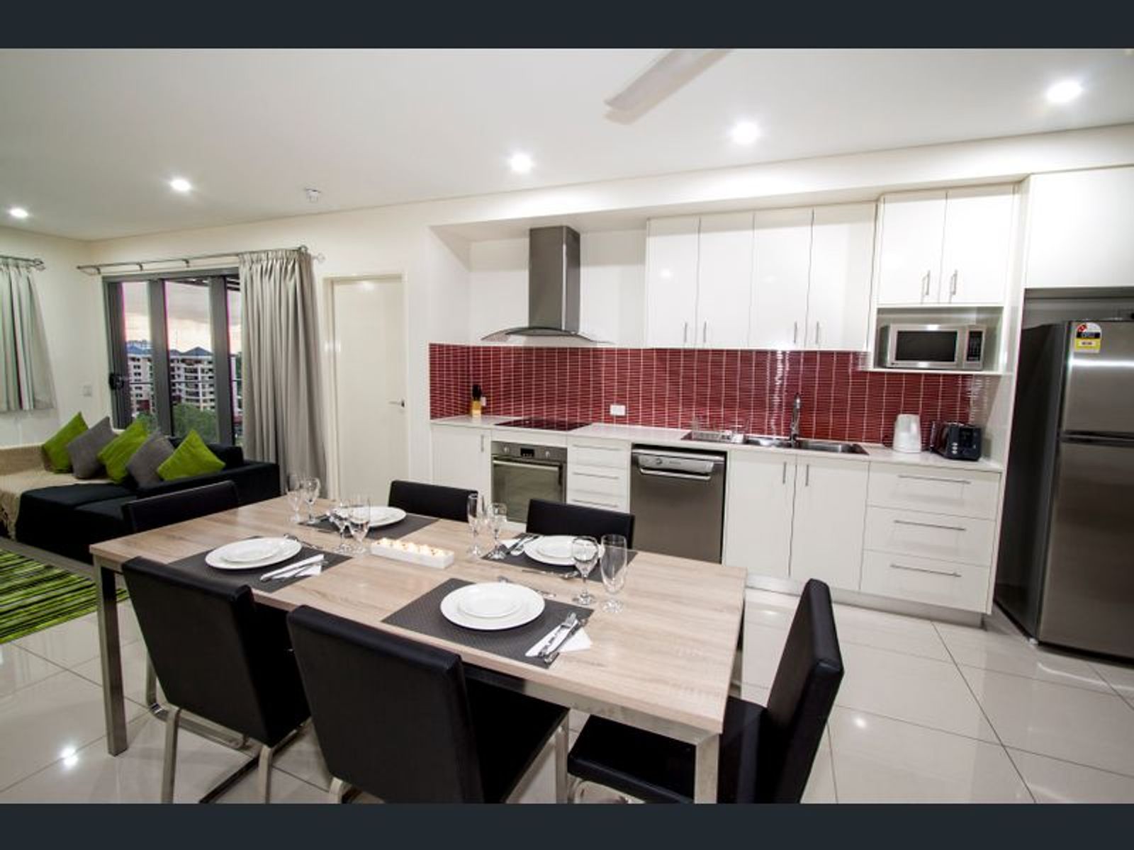 706/16 Harvey Street, Darwin City NT 0800, Darwin City - Thumbnail 2