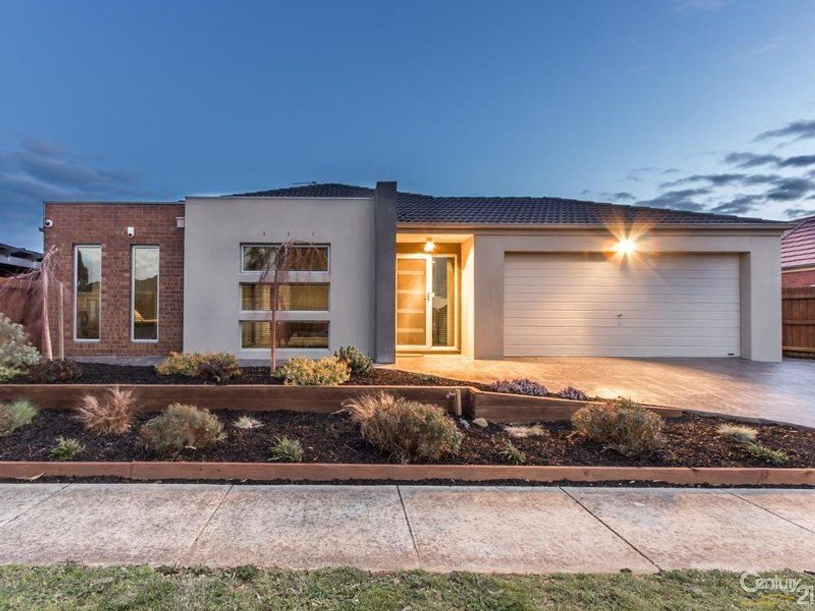 5 Dunferline Crescent, Cranbourne, VIC 3977, Cranbourne - Thumbnail 3