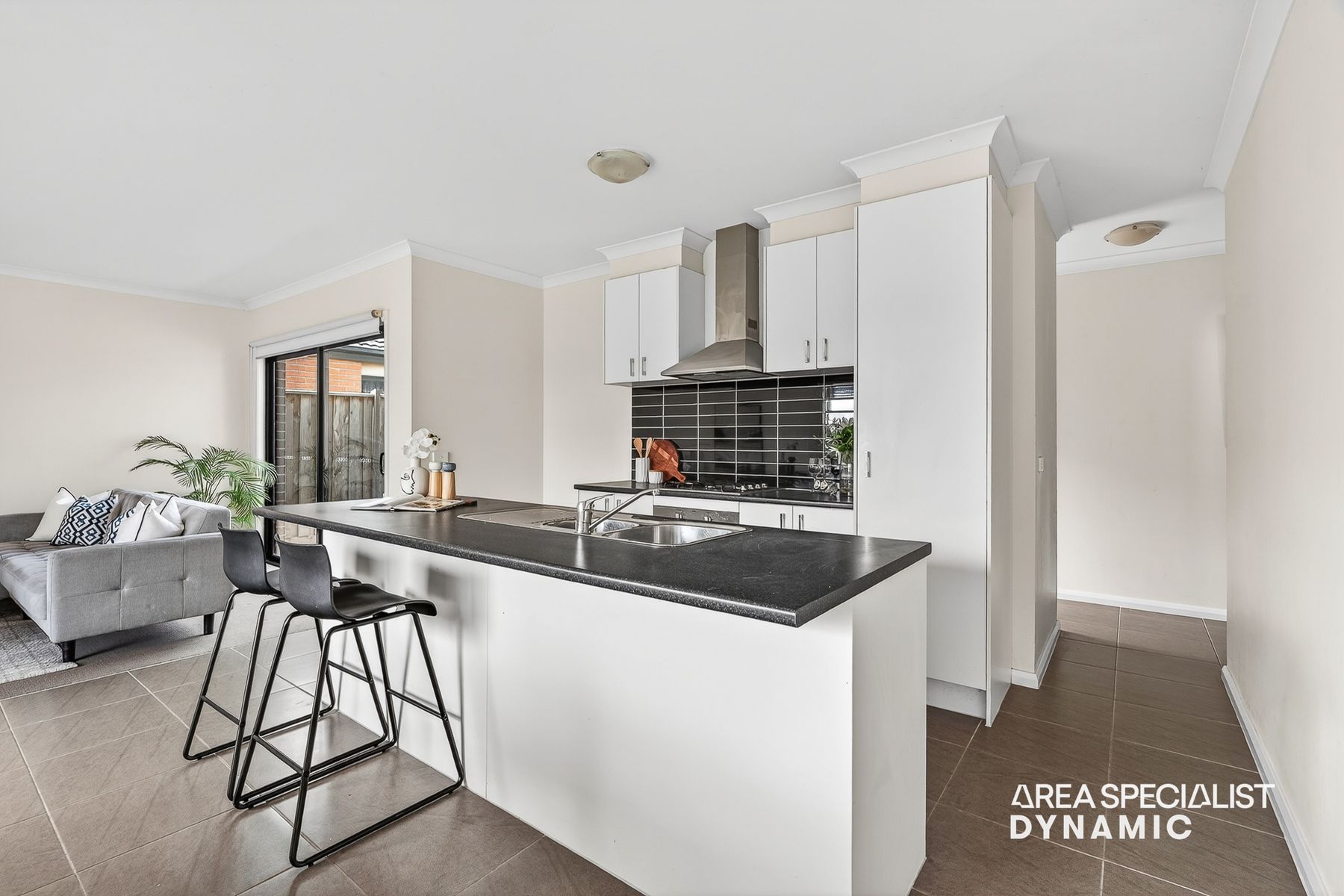 79 Anniversary Avenue, Wyndham Vale, Wyndham Vale - Thumbnail 3