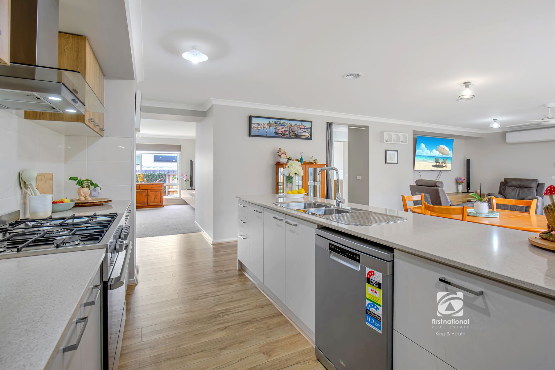 44 Houghton Crescent, Eagle Point VIC 3878, Eagle Point - Thumbnail 5