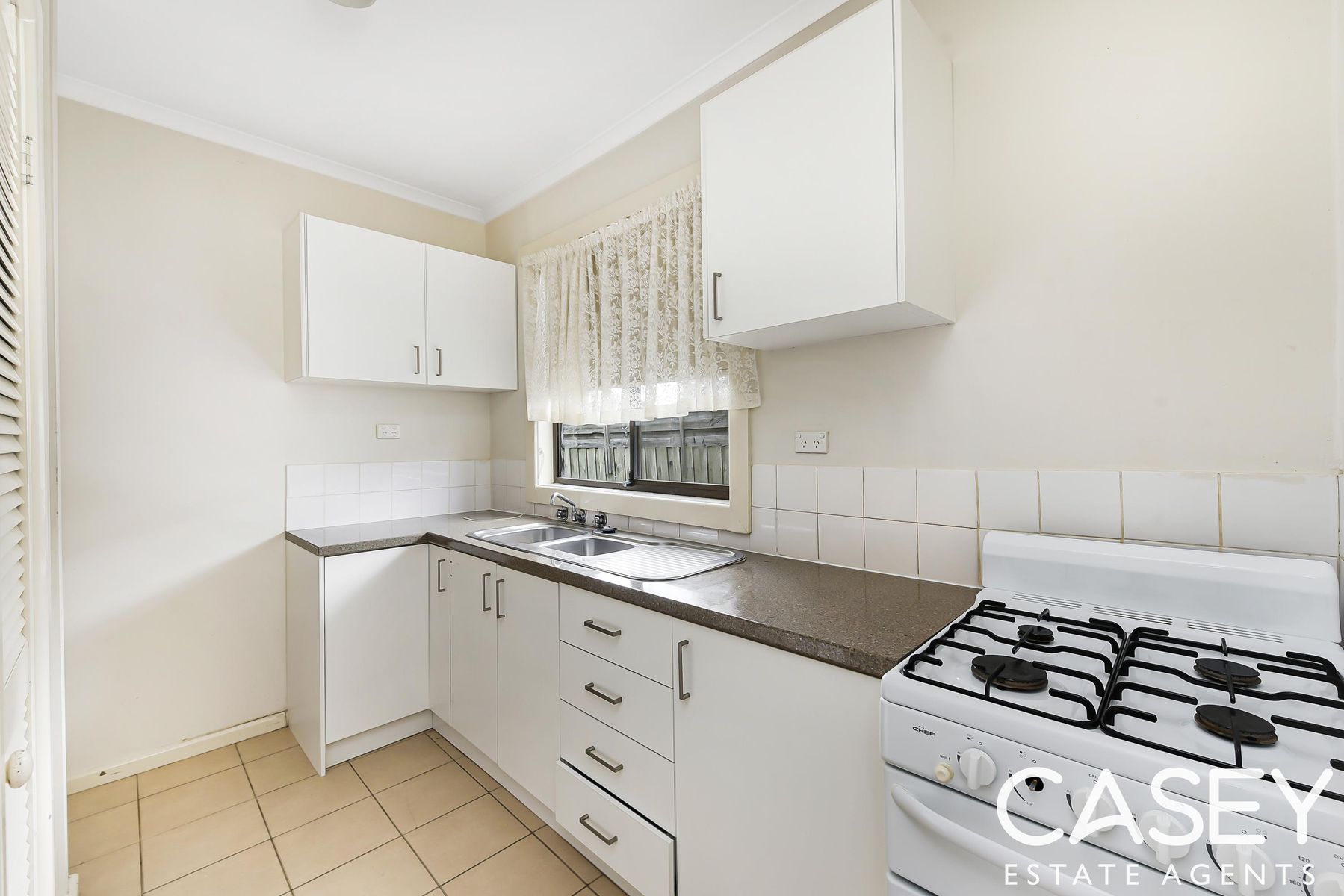 6 Taylor Street, Cranbourne - Thumbnail 8